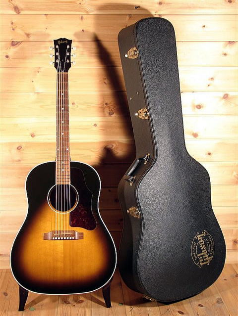 Gibson 1963 J-45   '021.jpg